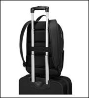 具備行李箱插帶設計的後背包